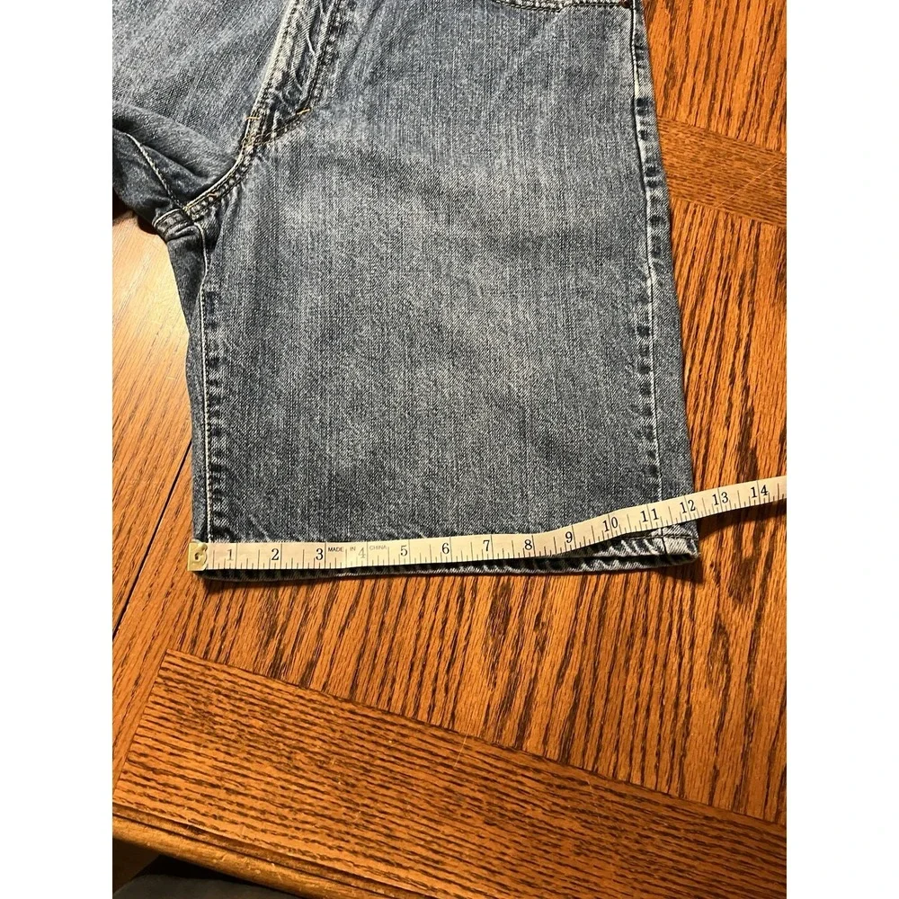 Levis 550 Jean Shorts Mens 36 Medium wash Denim Red Tab Relaxed Fit‎